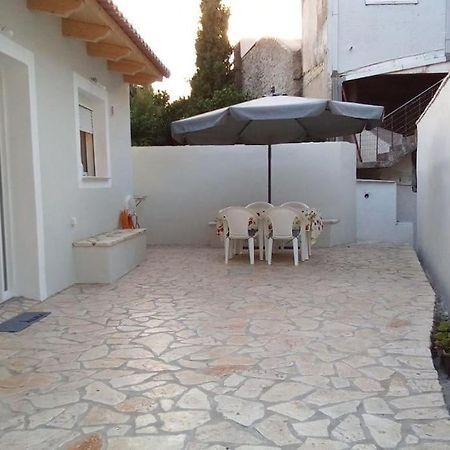 Δ5-Τα Διαμερίσματα Του Δασκάλου Filiatra Exterior photo