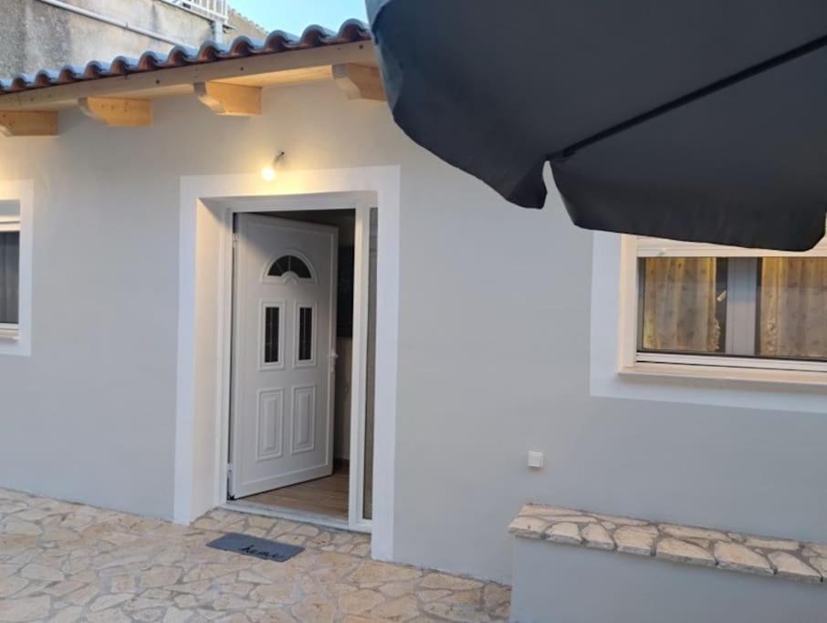 Δ5-Τα Διαμερίσματα Του Δασκάλου Filiatra Exterior photo